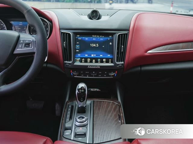 Maserati Levante 2018 Черный из Китая, фото 3