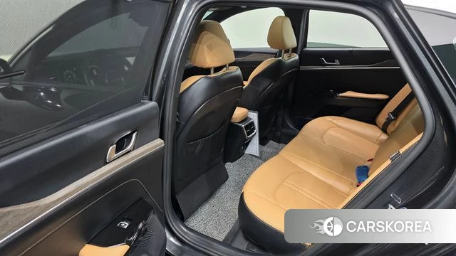 Kia K5 3rd generation 2023 Серый из Кореи, фото 3