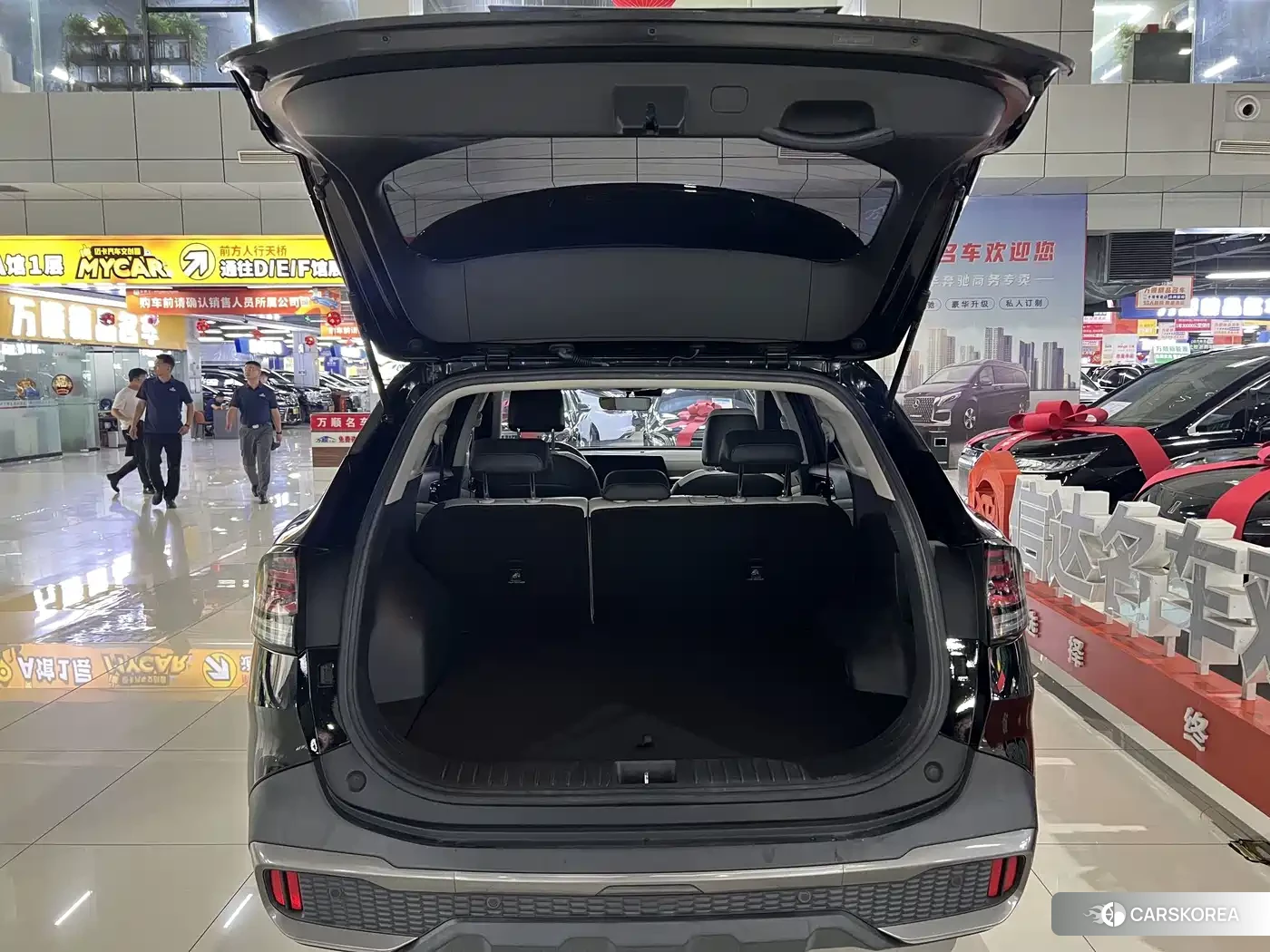 Kia Sportage 2023 Черный из Китая, фото 3