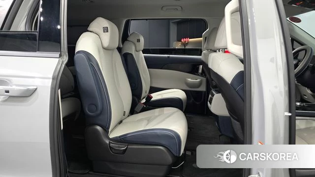 Kia The New Carnival 4th Generation 2025 Серый из Кореи, фото 3