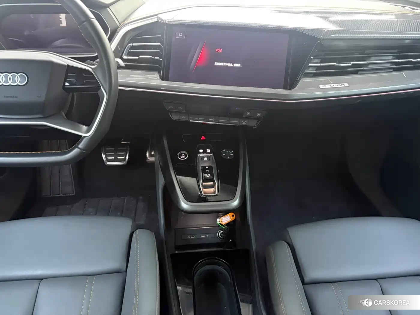 Audi Q4 e-tron 2023 Silver/gray из Китая, фото 3