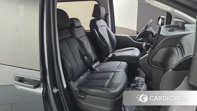 Hyundai Staria 2022 Серый из Кореи, фото 3