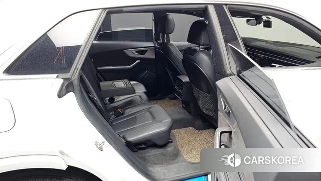 Audi Q8 (4M) 2021 Белый из Кореи, фото 3