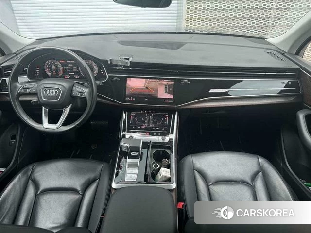Audi Q7 2021 Темно-серый из Китая, фото 3