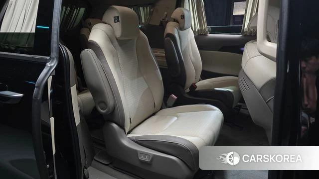 Kia Carnival 4th generation 2023 Черный из Кореи, фото 3