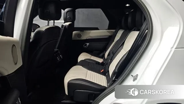 Land Rover Discovery 5 2023 Белый из Кореи, фото 3