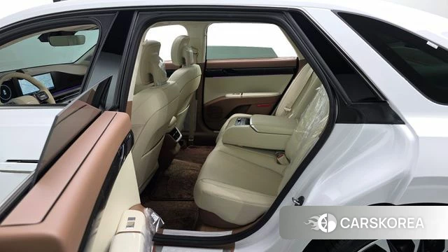 Hyundai Grandeur Hybrid (GN7) 2023 Белый из Кореи, фото 3
