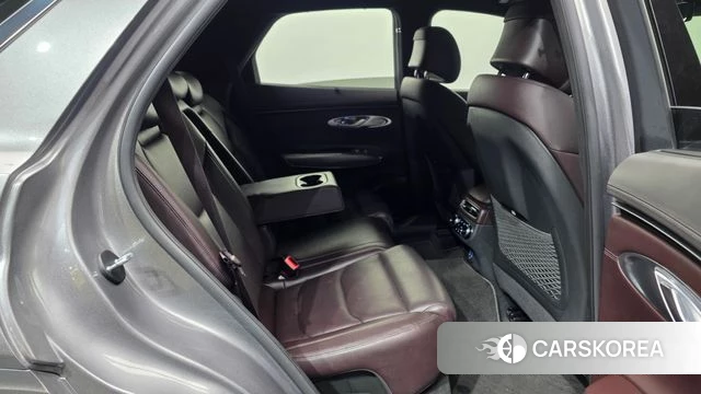 Genesis GV70 2021 Серебристо-серый из Кореи, фото 3