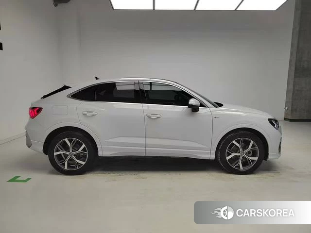 Audi Q3 Sportback 2021 Белый из Китая, фото 3