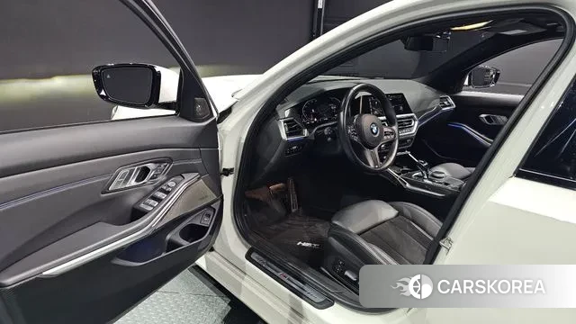 BMW 3 Series (G20) 2021 Белый из Кореи, фото 3