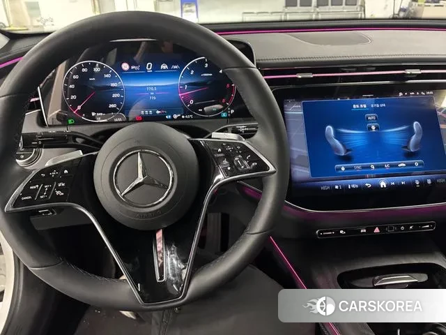 Mercedes-Benz E-Class W214 2025 Белый из Кореи, фото 3