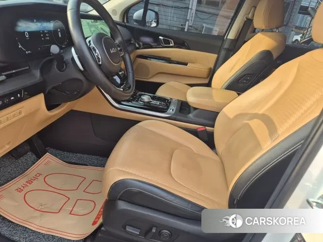 Kia Carnival 4th generation 2023 Жемчужный двухцветный из Кореи, фото 3