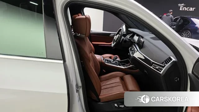 BMW X7 (G07) 2022 Белый из Кореи, фото 3