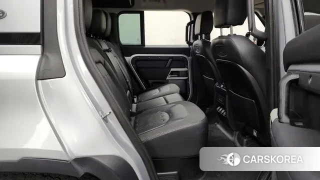 Land Rover Defender (L663) 2020 Серебристо-серый из Кореи, фото 3