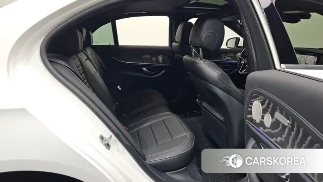 Mercedes-Benz E-Class W213 2022 Белый из Кореи, фото 3