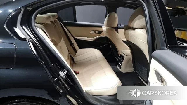 BMW 3 Series (G20) 2023 Черный из Кореи, фото 3