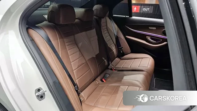 Mercedes-Benz E-Class W213 2022 Белый из Кореи, фото 3