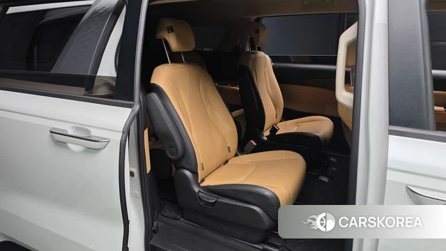 Kia Carnival 4th generation 2023 Белый из Кореи, фото 3