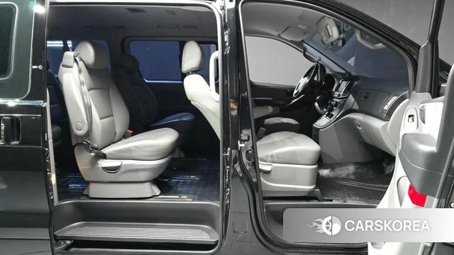 Hyundai The New Grand Starex 2020 Черный из Кореи, фото 3