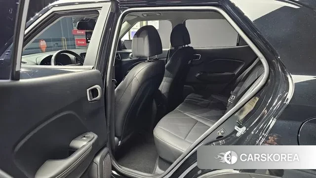 Hyundai Venue 2023 Черный из Кореи, фото 3