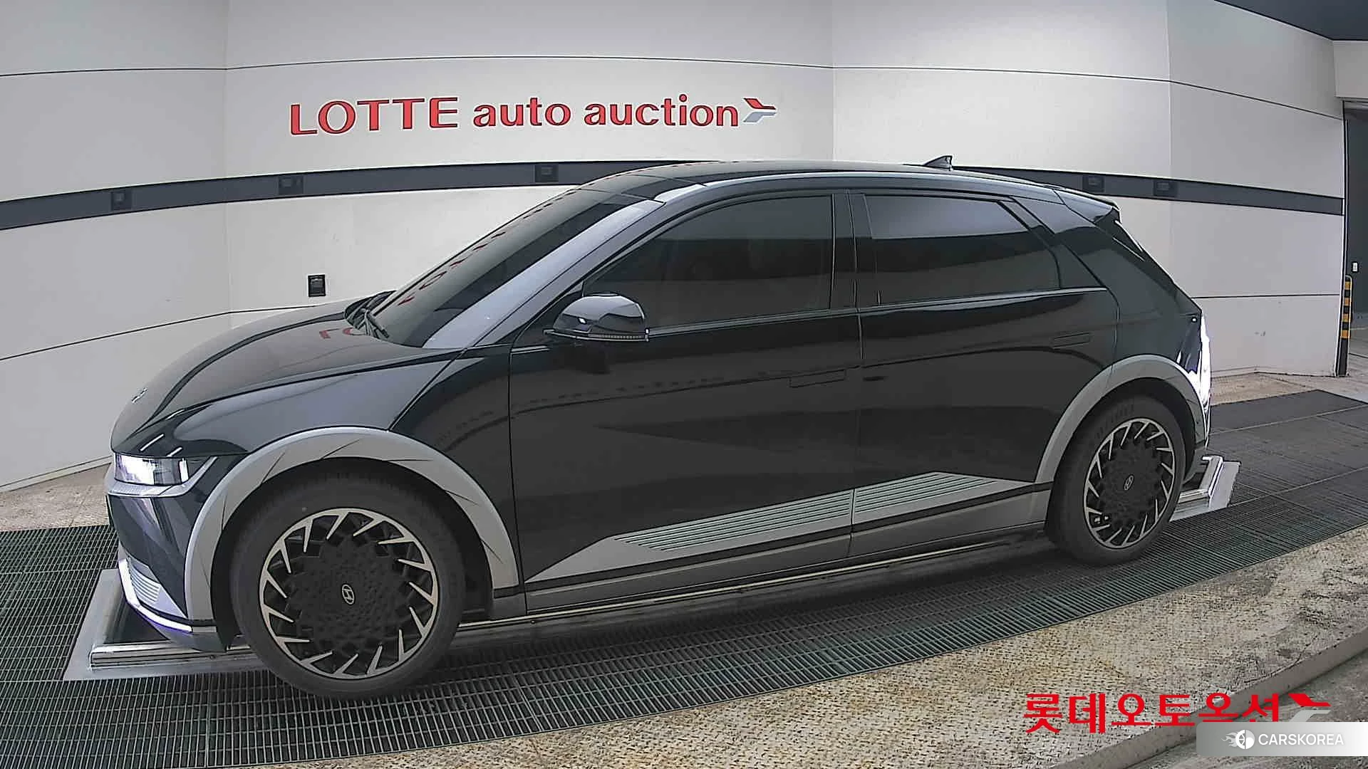 Hyundai IONIQ 5 2022 Phantom Black Pearl из Кореи, фото 3