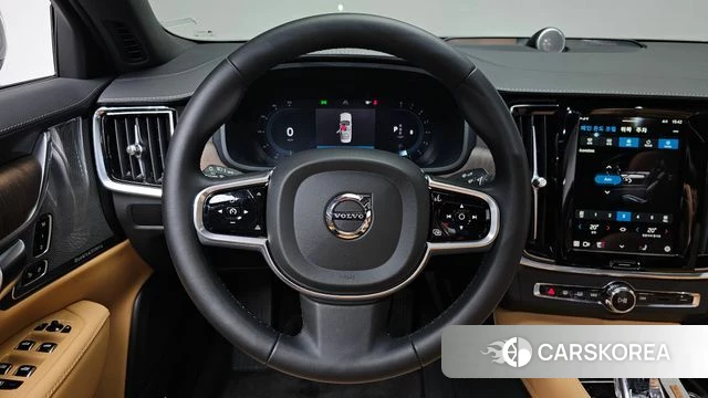 Volvo S90 2024 Серебристо-серый из Кореи, фото 3