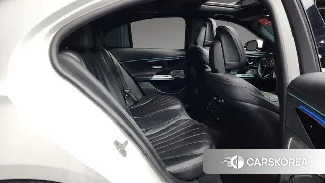 Mercedes-Benz E-Class W214 2024 Белый из Кореи, фото 3