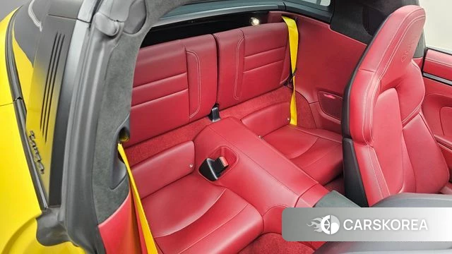 Porsche 911(992) 2022 Желтый из Кореи, фото 3