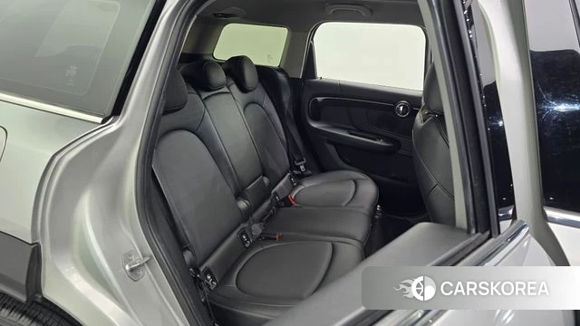 Mini Cooper Countryman 2023 Серебряный из Кореи, фото 3