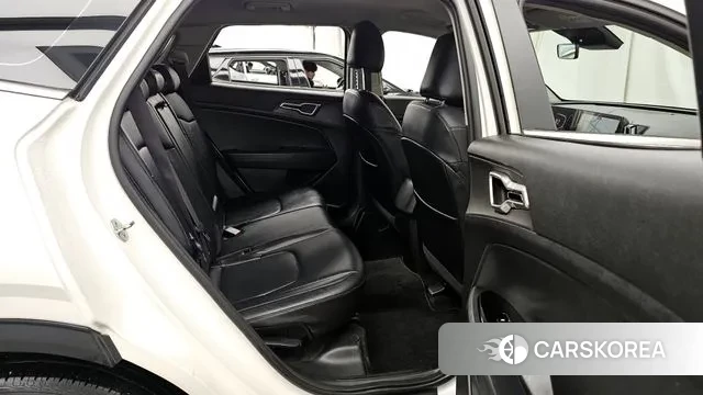 Kia Sportage 5th Generation 2021 Белый из Кореи, фото 3