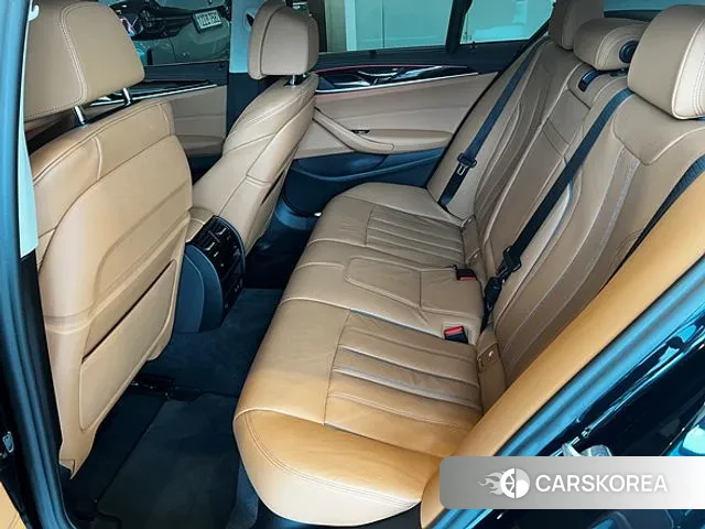 BMW 5 Series (G30) 2022 Черный из Кореи, фото 3