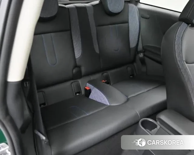 Mini Cooper C 4th generation 2024 Темно-зеленый из Кореи, фото 3