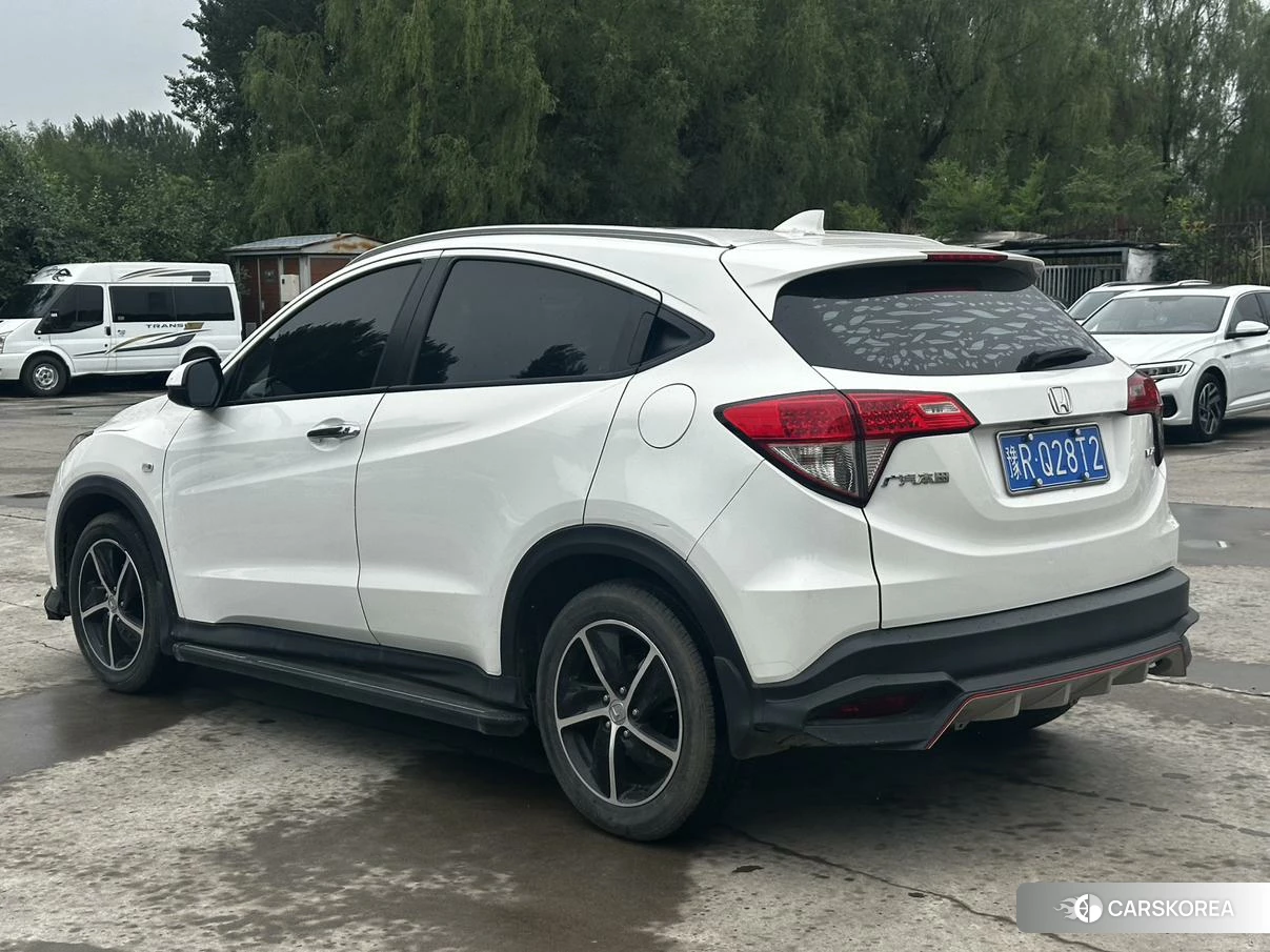 Honda Vezel 2020 Белый из Китая, фото 3