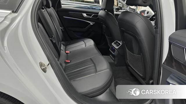 Audi A6 (C8) 2019 Белый из Кореи, фото 3