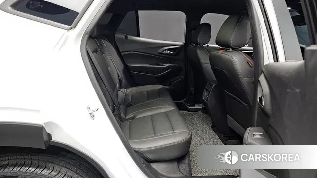 Chevrolet (GM Daewoo) Trax Crossover 2023 Белый из Кореи, фото 3