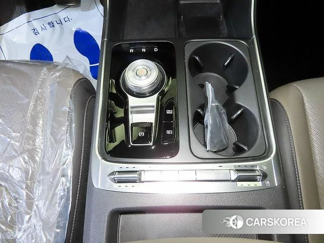 Kia The New Carnival 4th Generation 2024 Серебристо-серый из Кореи, фото 3