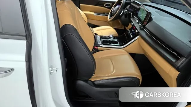 Kia Carnival 4th generation 2023 Белый из Кореи, фото 3