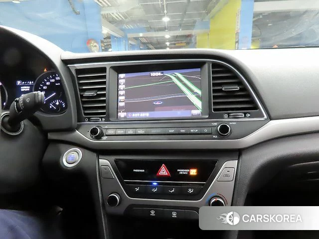 Hyundai Avante AD 2018 Белый из Кореи, фото 3