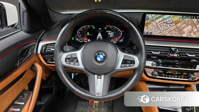 BMW 5 Series (G30) 2022 Белый из Кореи, фото 3