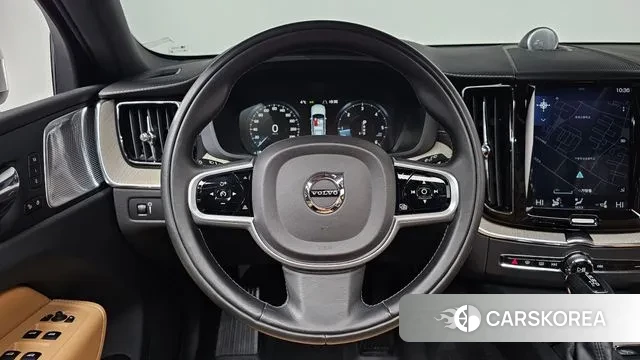 Volvo XC60 second Generation 2018 Белый из Кореи, фото 3