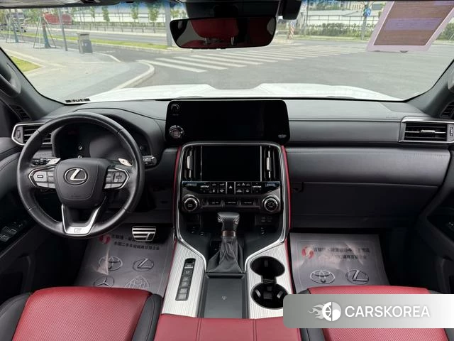 Lexus LX 2023 Белый из Китая, фото 3