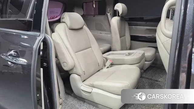 Kia The New Carnival 2018 Серый из Кореи, фото 3