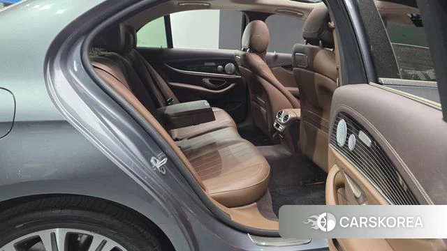 Mercedes-Benz E-Class W213 2019 Серый из Кореи, фото 3