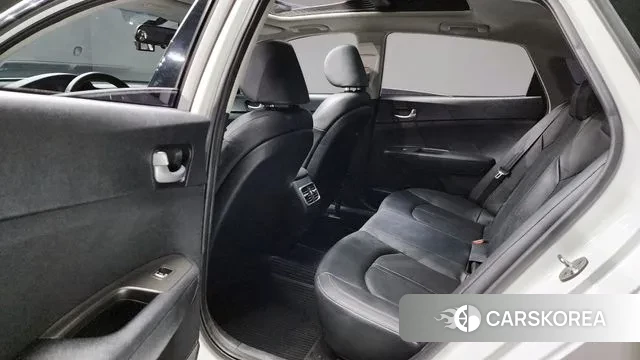 Kia The New K5 2nd generation 2018 Белый из Кореи, фото 3