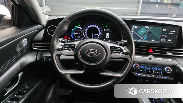 Hyundai Avante Hybrid (CN7) 2022 Белый из Кореи, фото 3