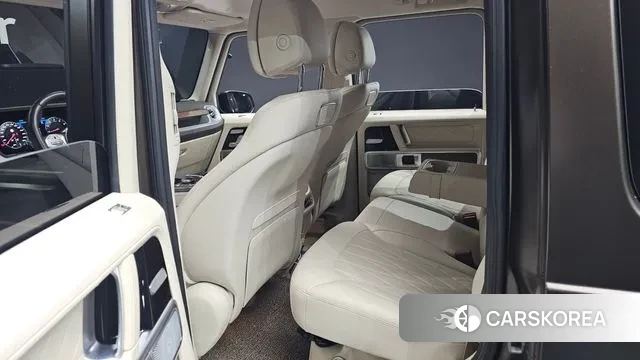 Mercedes-Benz G-Class W463b 2023 Коричневый из Кореи, фото 3