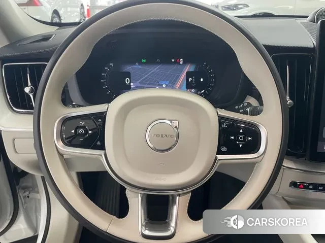 Volvo XC60 second Generation 2025 Белый из Кореи, фото 3