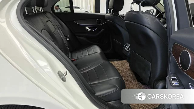 Mercedes-Benz C-Class W205 2019 Белый из Кореи, фото 3