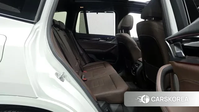 BMW X3 (G01) 2023 Белый из Кореи, фото 3