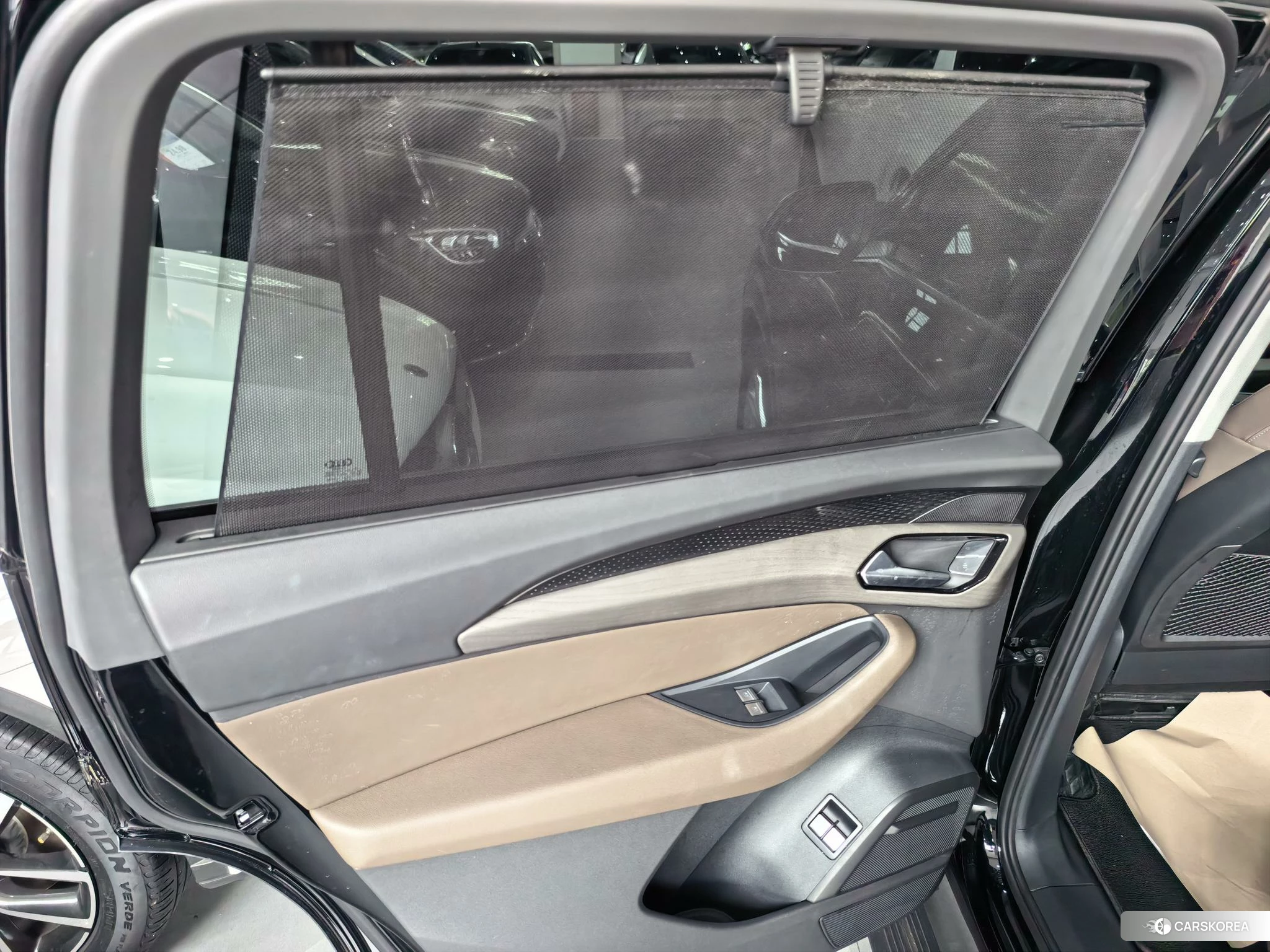 Audi Q6 2023 Черный из Китая, фото 3